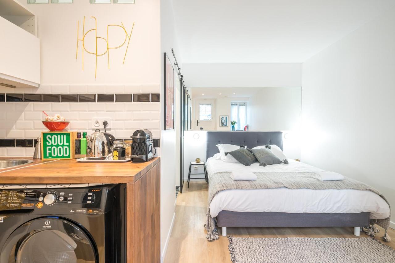 Апартаменты Happy Days - Eiffel Studio & Terrasse Париж Экстерьер фото